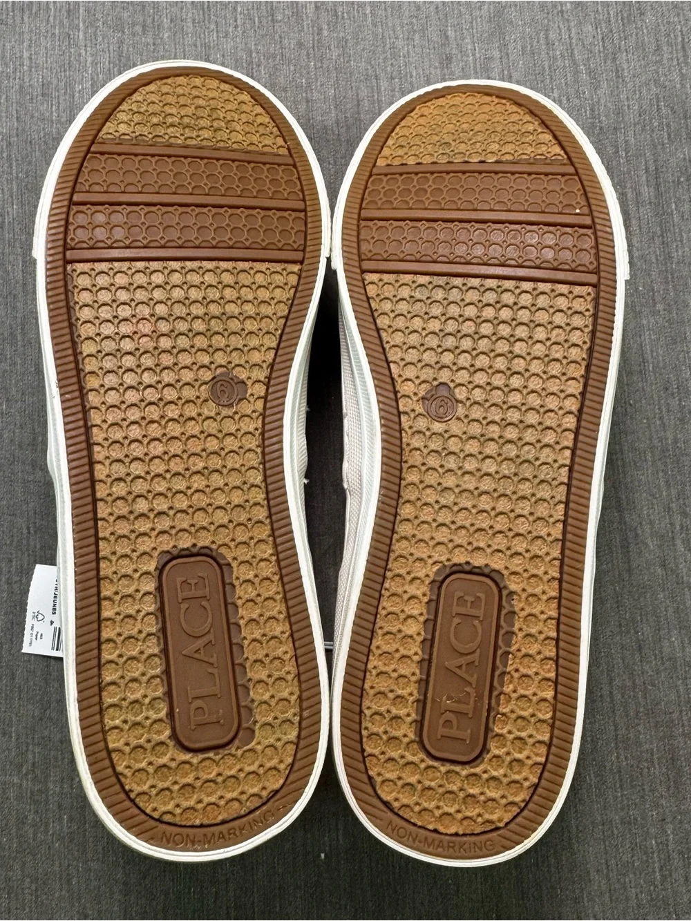 NEW The Children's Place Boys Slip On Sneakers Tan Faux Leather Shoes Size 6 Nwt